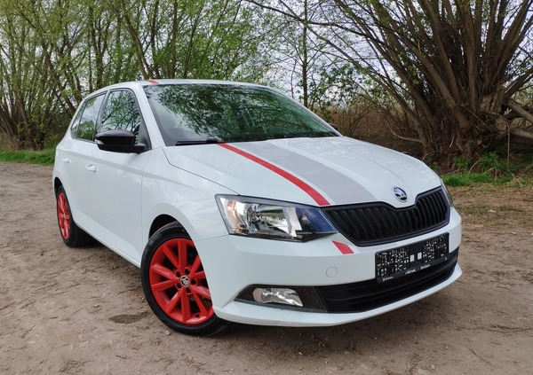 Skoda Fabia cena 37999 przebieg: 60000, rok produkcji 2018 z Wrocław małe 191